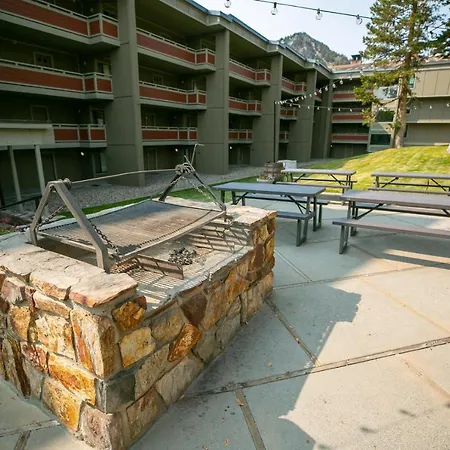 Summer Fun - Slopeside 4Br 3Ba With 3 Spas, Pool And Sauna - Perfect For Family And Friend Getaways All Year Round 1849 Condos 693 Condo